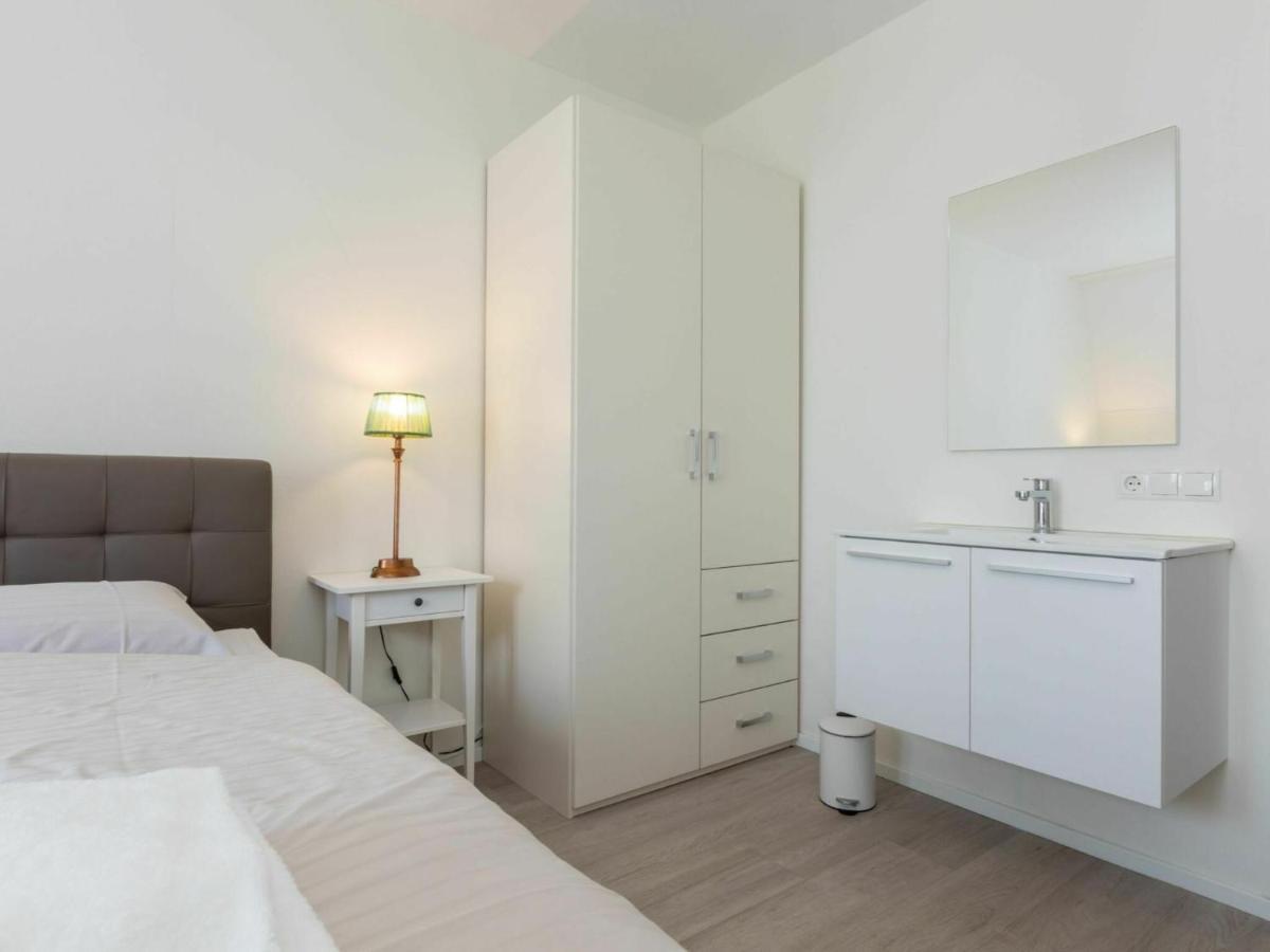 Luxurious Apartment In Koudekerke Near Beach ภายนอก รูปภาพ